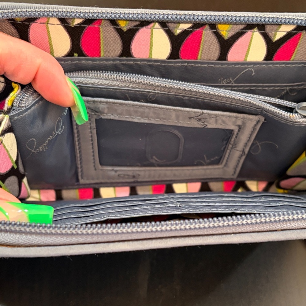 Vera Bradley Quilted Denim Blue Zip Wallet EXCELLENT condition barely used! - Picture 6 of 7